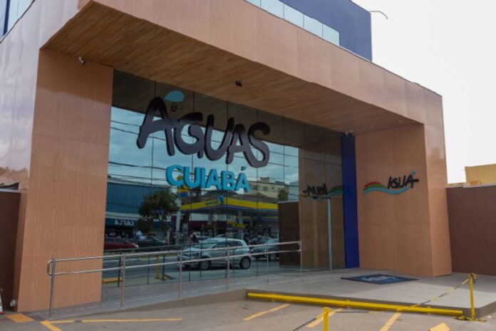 72a2e01acd17c6840bebadc9ea59ec18