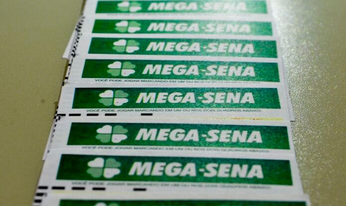 Bilhetes de aposta da mega-sena