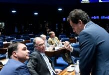 Fábio celebra Flávio Bolsonaro para presidência, mas defende união da direita