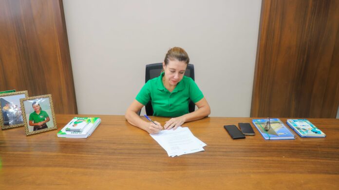 71740f66d653af4fef138501ee4da4f8