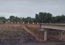 Vídeo: Motorista quase cai em vala de obra no bairro Sucuri em Cuiabá