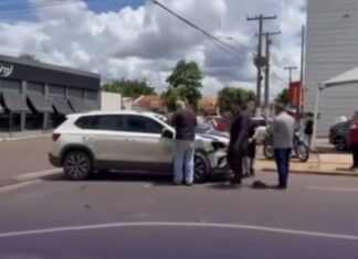 Vídeo: Motociclista fica em estado grave após acidente em Rondonópolis