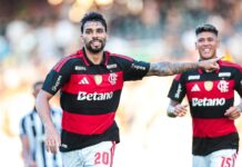 Paquetá desencanta, Flamengo vence Botafogo e vai à semi do Carioca