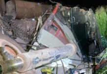 Caminhoneiro fica gravemente ferido em batida na BR-163