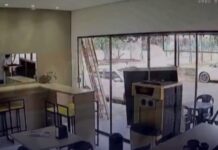 Vídeo: Carro sem motorista invade sorveteria em Rondonópolis