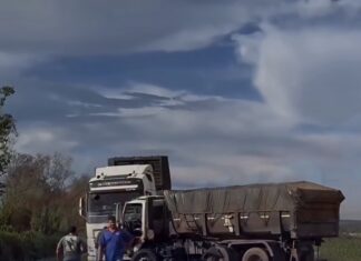 Vídeo: Acidente na BR-163 envolve caminhonete e caminhão