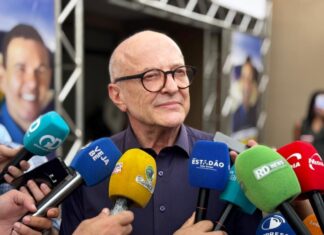 Homem mata esposa a facadas e tenta contra a vida em MT’Não querem governante que peça 30% de volta’, diz Pivetta