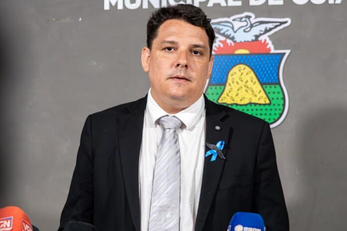 alex-rodrigues-por-victor-ostetti