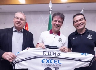 Fernando Diniz é anunciado como novo técnico do Corinthians