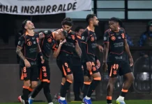 Corinthians derrota Platense na Libertadores na estreia de Diniz