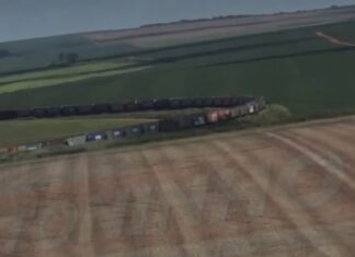 Vídeo: Imagem aérea flagra trem de grãos cruzando Mato Grosso