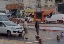 Vídeo: Homem é preso em Cuiabá após ameaçar policiais com armas brancas