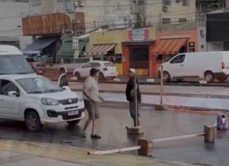 Vídeo: Homem é preso em Cuiabá após ameaçar policiais com armas brancas