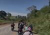 Vídeo: Romaria de motociclistas na MG-179 quase acaba em tragédia após manobra perigosa
