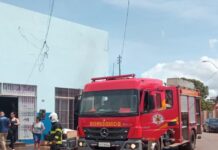 Bombeiros controlam incêndio em loja de eletrônicos em Cáceres