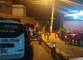 Homem é assassinado a tiros em frente a bar no interior de MT