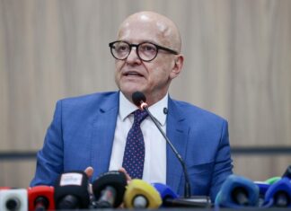 Governo de MT mantém cronograma de consultas para escolas cívico-militares em 2026