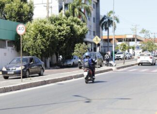Prazo para licenciamento de veículos com placa final 5 termina em 31 de maio em MT