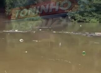Veja Vídeo – Enxurrada arrasta toneladas de lixo e polui o Rio Cuiabá rumo ao Pantanal