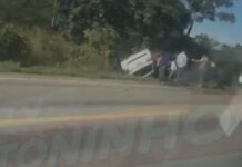 Veja Vídeo – Veículo tomba perto da Lanchonete 120 na BR-070