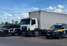 Polícia apreende caminhão com produtos para cestas básicas de facção criminosa em Cáceres