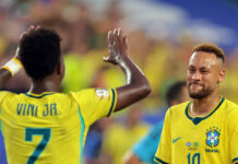 Show de Vini Jr. e retorno de Neymar: Brasil goleia Escócia e avança em 1º na Copa do Mundo