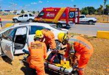 Veículo colide contra rotatória e deixa uma pessoa ferida em Lucas do Rio Verde