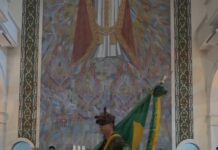 Veja Vídeo – Bandeira do Brasil é conduzida durante Santa Missa de Páscoa dos Militares em Cuiabá