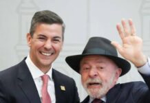 Veja Vídeo – Lula chega ao Paraguai e parabeniza seleção paraguaia por vaga na Copa do Mundo; veja