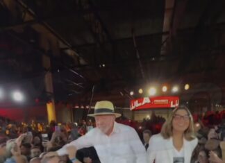 Veja Vídeo – PT oficializa Lula à reeleição com Alckmin como vice