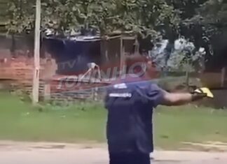 Veja Vídeo – Goleiro dança Lambadão durante partida de futebol amador e viraliza na internet