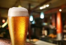 Dia Internacional da Cerveja: conheça o que diferencia estilos como Pilsen, IPA, Weiss e Ultra
