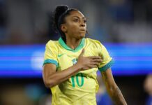 Barça anuncia Kerolin com valor recorde no futebol feminino brasileiro