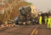 Acidente com carretas na BR-364 deixa caminhoneiro morto