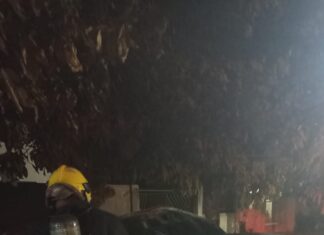 Incêndio destrói carro durante a madrugada em Lucas do Rio Verde
