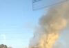Bombeiros controlam incêndio em carreta carregada de algodão em Cuiabá