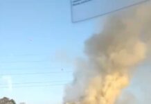 Bombeiros controlam incêndio em carreta carregada de algodão em Cuiabá