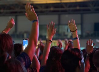 Festival Alegrai-vos reúne mais de 10 mil fiéis em dois dias de programação em Cuiabá