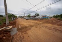 Chuva intensa danifica trecho de obra de esgoto e Sanear realiza reparos em Rondonópolis