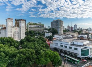 Feriado de Nossa Senhora Aparecida terá serviços essenciais, parques abertos e missas em Cuiabá