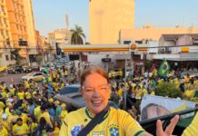 Paula Calil declara apoio a Flávio Bolsonaro e destaca propostas voltadas às mulheres