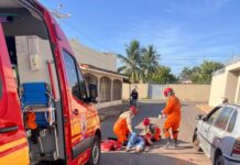 Colisão entre carro e moto deixa duas mulheres feridas em Cáceres